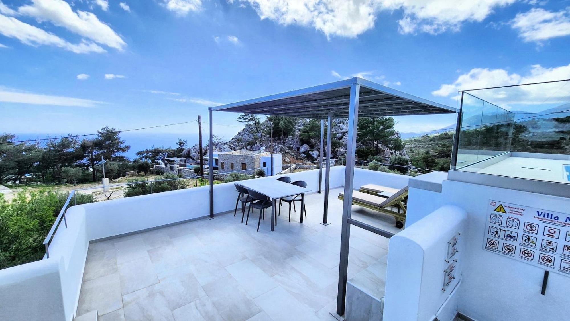 Villa M - Villa With Private Pool And Yard Anatolí Eksteriør billede